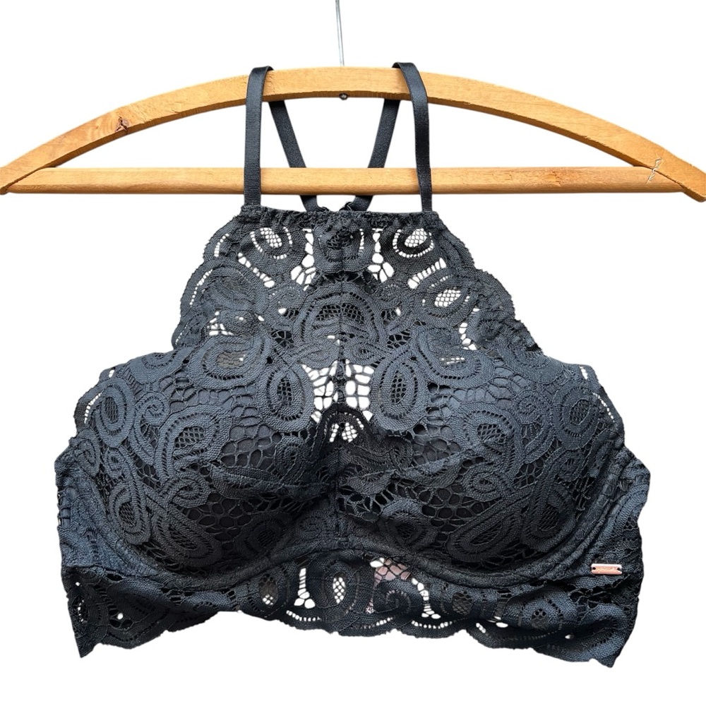 PINK Victoria's Secret Black Lace Halter Push-Up Bra